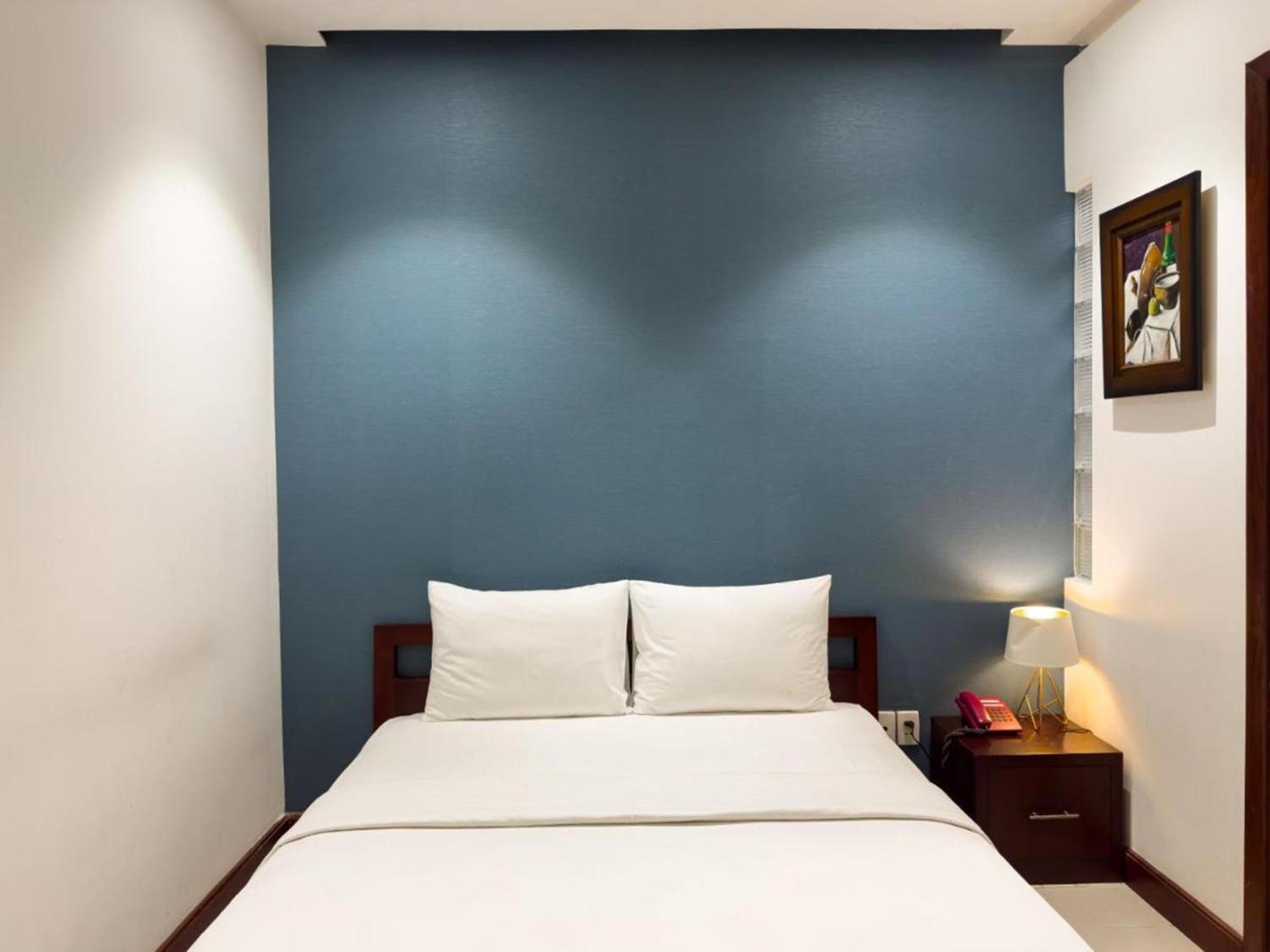 Dinh Dinh Saigon Airport Hotel-74a Giai Phong Khách sạn