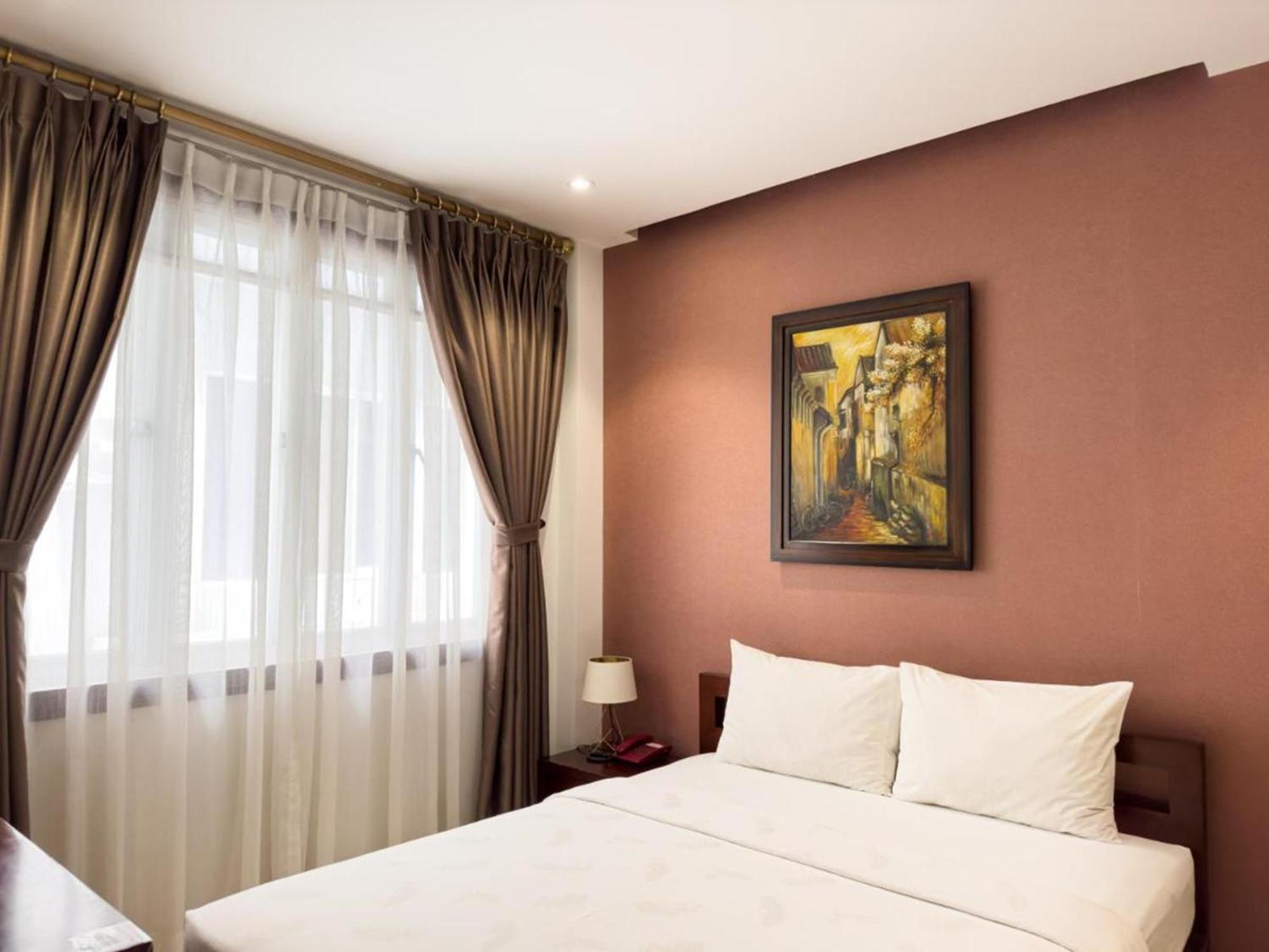 Dinh Dinh Saigon Airport Hotel-74a Giai Phong 2* TP. Hồ Chí Minh